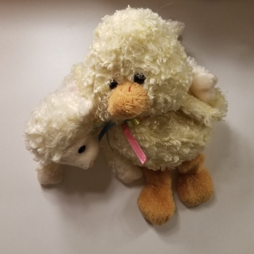 Ty Beanie Babies Lamb and Chick (2004) P.E. Pellet Collector's Items